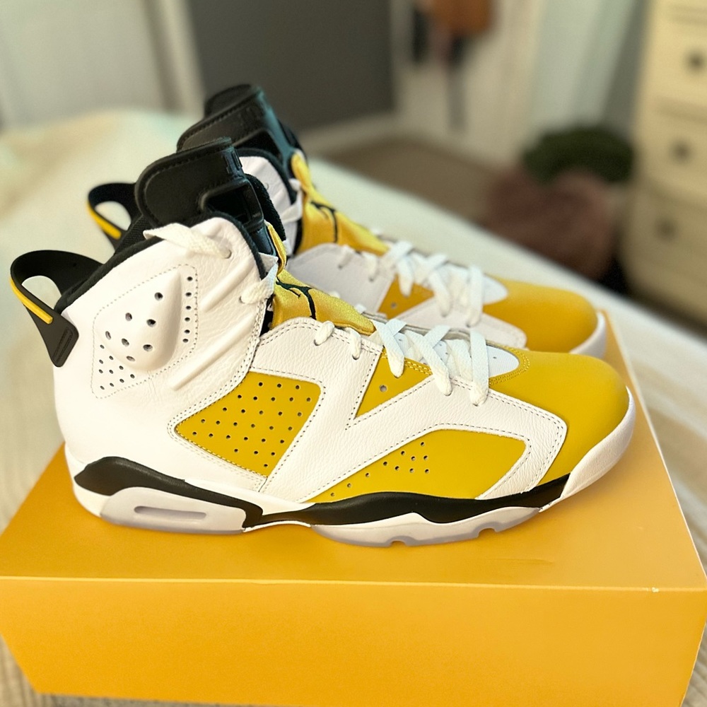 Air Jordan 6 Retro “Yellow Ochre”